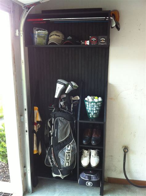 Golf locker - 3 reviews. US. Updated Jun. 13, 2023. Verified. Golf Locker is not worth it. Way overpriced. Received my first box and all four items were over priced (cheaper elsewhere by 10.00+ …